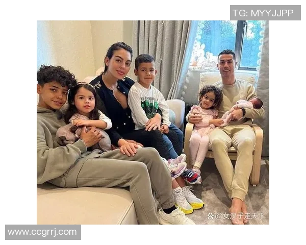 足球明星家庭迁移背后的故事与原因揭秘 足球明星家庭迁移背后的故事与原因揭秘